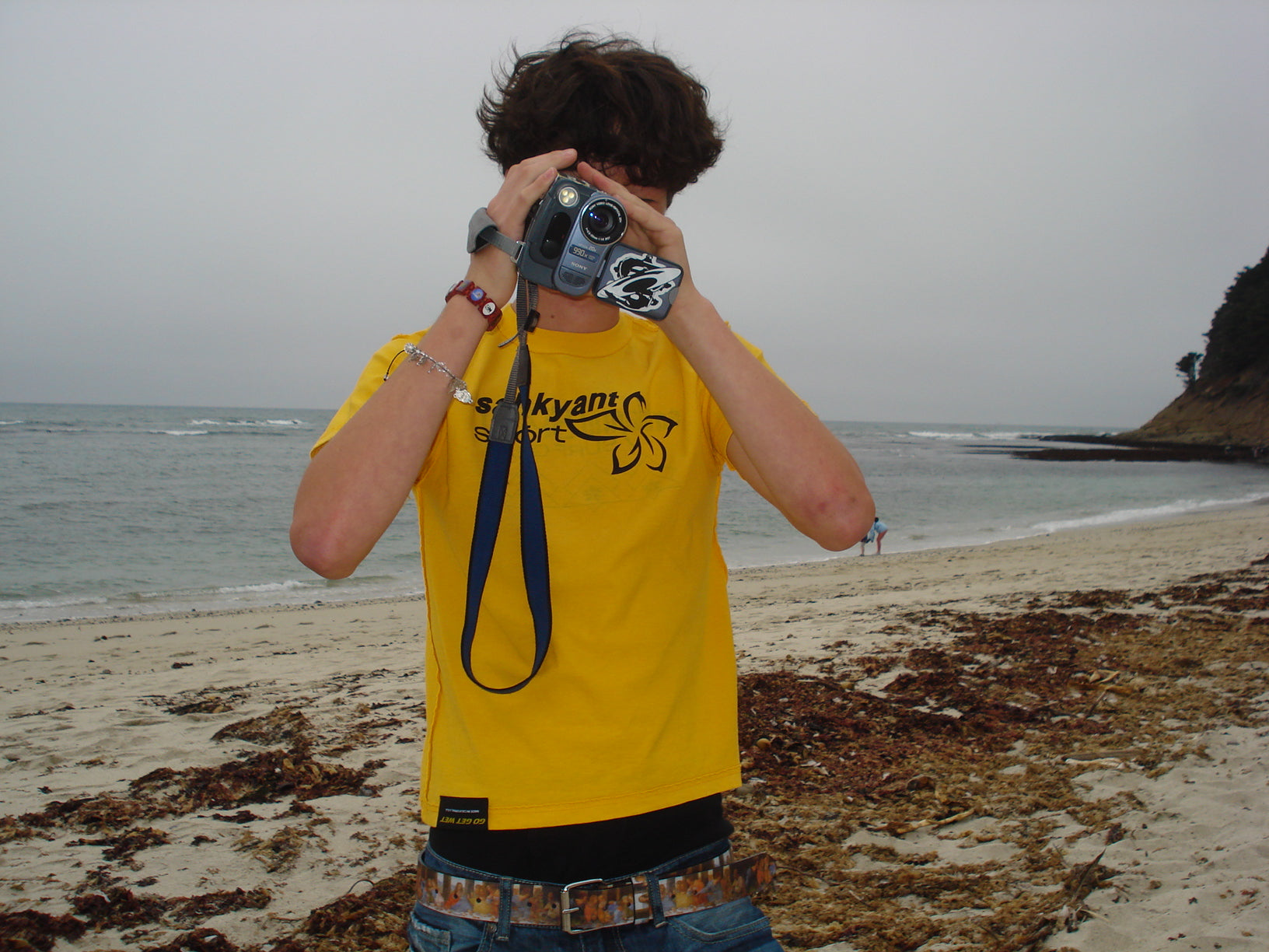 2000 tee [yellow]