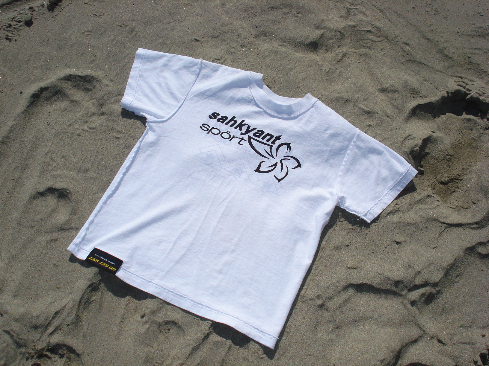 2000 tee [white]