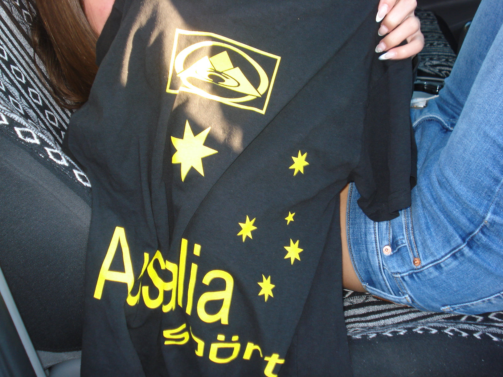 straya tee