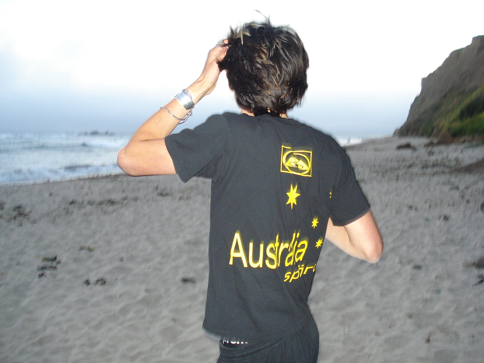 straya tee